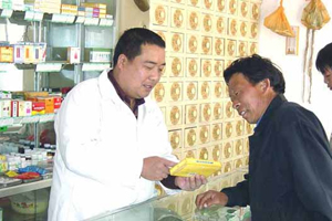 百余种“热销”假药进正规药店 用药者多是农民