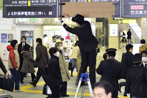 日本近1/3地区自来水受污 矿泉水被抢购