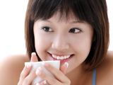 女人喝豆浆 秋季更合适