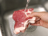 热水化冻肉易致营养流失