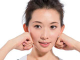 林志玲变身瑜伽女王秀身材