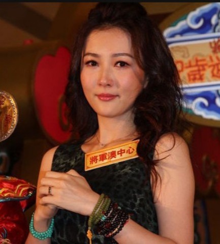 12位女星落泪讲述痛苦流产经历 12位女星落泪讲述痛苦流产经历