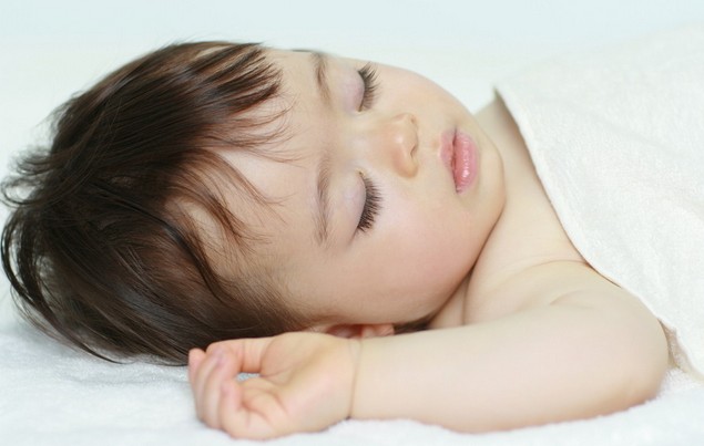 辟谣宝宝睡眠歪论