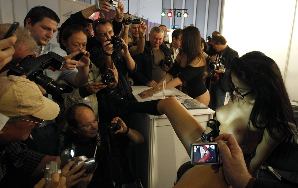 盘点让人流鼻血的性文化节 盘点让人流鼻血的性文化节