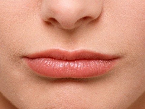 嘴唇的颜色显示不同的身体状况