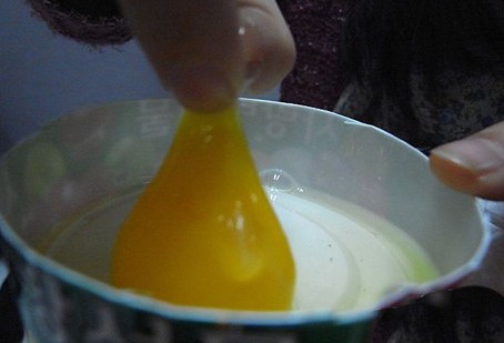 如何分辨真假鸡蛋 如何分辨真假鸡蛋
