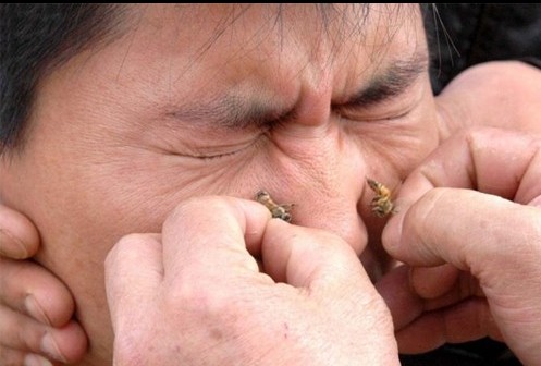 盘点世界各地让人瞠目结舌的另类保健疗法 盘点世界各地让人瞠目结舌的另类保健疗法