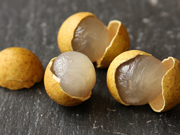 哪些食物可以缓解失眠症状 让你轻松入睡？