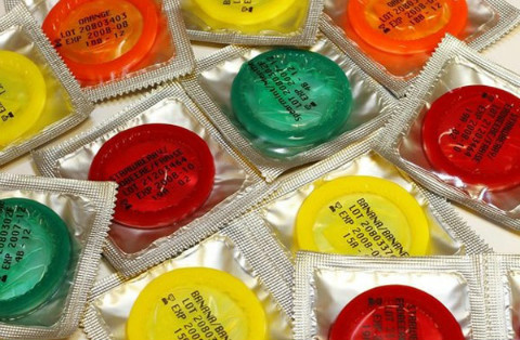 10批避孕套验出有针孔 用前检查必不可少