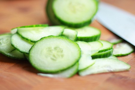 黄瓜食用有禁忌 黄瓜你吃对了吗？