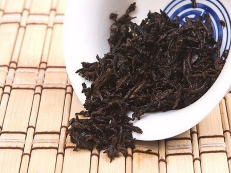 茶叶渣的十大神奇妙用 茶叶渣的十大神奇妙用