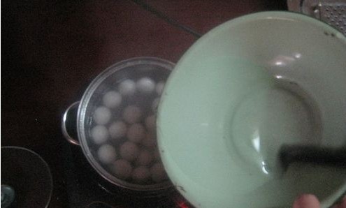 图解示范：如何煮出美味的汤圆图解示范如何煮出美味的汤圆