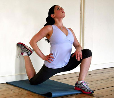 快速减肚子的四个瑜伽动作(图解)快速减肚子的四个瑜伽动作(图解)