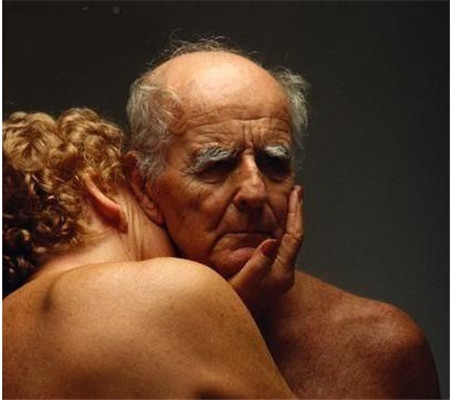 性爱对老人来说必不可少性爱对老人来说必不可少