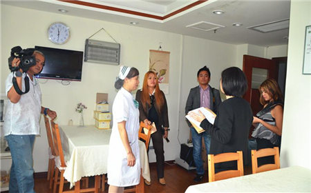 微创技术，抗癌新福音——菲律宾媒体代表团参观访问广州现代医院微创技术，抗癌新福音——菲律宾媒体代表团参观访问广州现代医院
